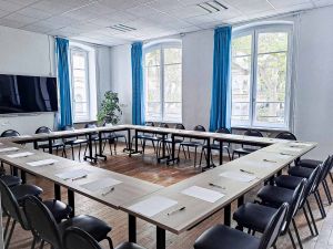 SALLE CONSEIL Location d’espaces à l’Escale Lyonnaise à Lyon pour séminaire, réunion, formation, événementiel, conférence associations et professionnel.