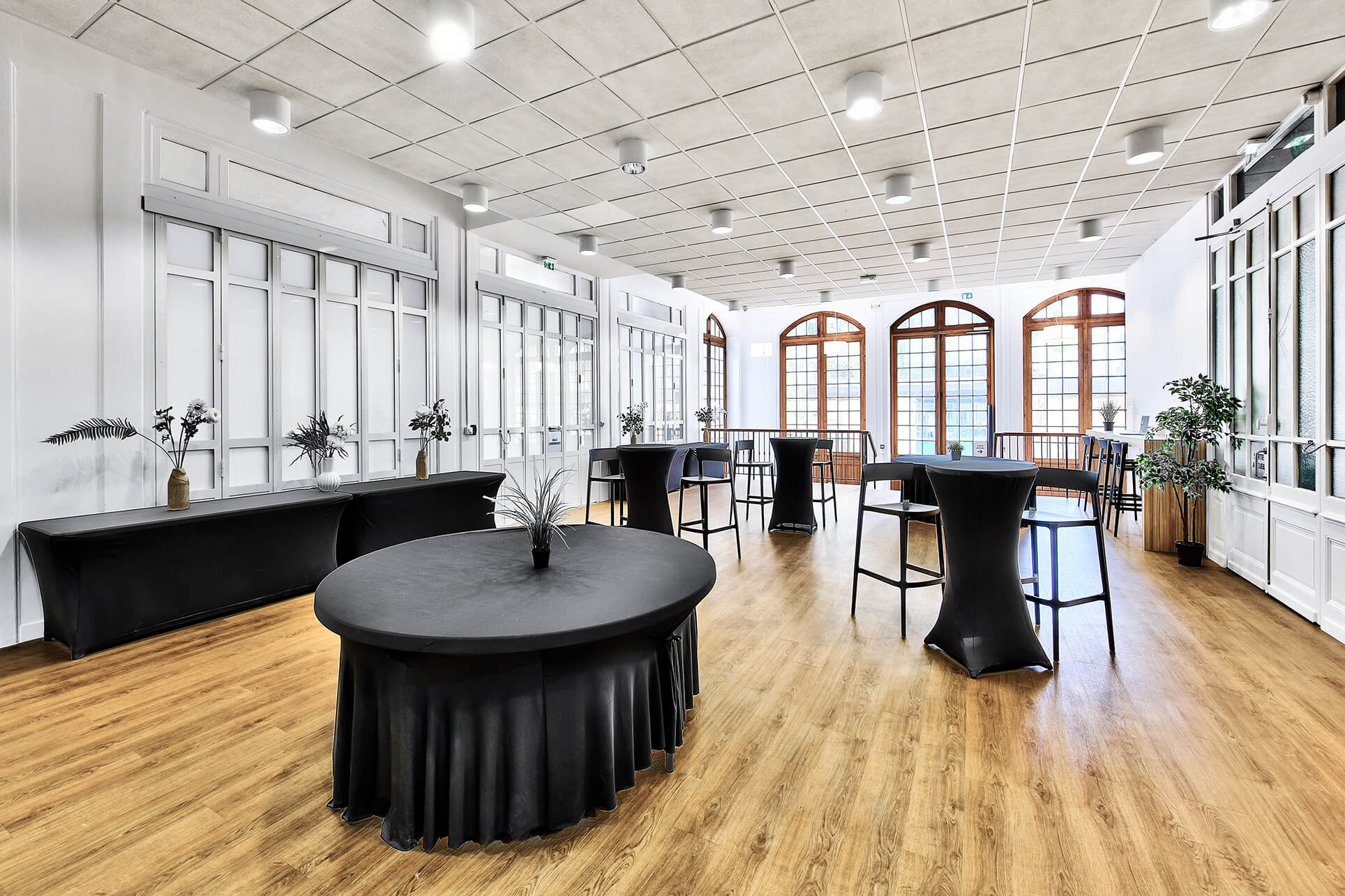 SALLE RECEPTION Location d&rsquo;espaces &agrave; l&rsquo;Escale Lyonnaise &agrave; Lyon pour s&eacute;minaire, r&eacute;union, formation, &eacute;v&eacute;nementiel, conf&eacute;rence associations et professionnel.